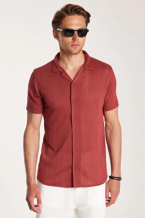 Erkek Slim Fit Örme Kumaş Apaş Yaka Rahat Kullanım Kısa Kol Kiremit Gömlek