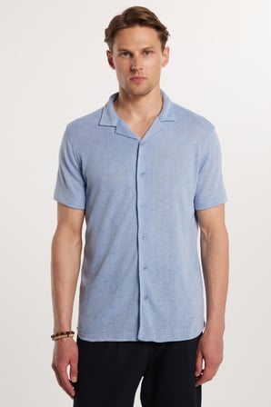 Slim Fit Kısa Kol Örme Kumaş Apaş Yaka Rahat Armürlü Doku Mavi Erkek Gömlek