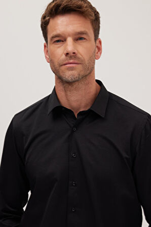 Erkek Regular Fit Klasik Kesim Pamuklu Düz Siyah Gömlek