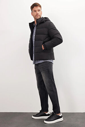 Erkek Relax Fit Rahat Kesim Çift Cepli Çıkarılabilir Kapüşonlu Siyah Şişme Mont