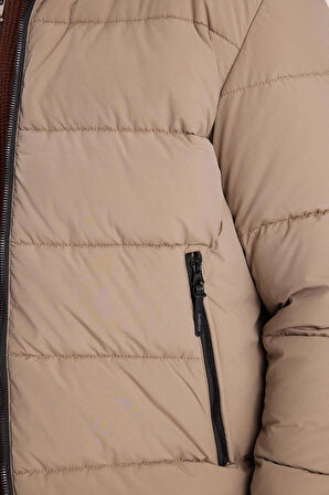 Erkek Relax Fit Rahat Kesim Çift Cepli Çıkarılabilir Kapüşonlu Kum Rengi Şişme Mont