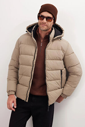 Erkek Relax Fit Rahat Kesim Çift Cepli Çıkarılabilir Kapüşonlu Kum Rengi Şişme Mont