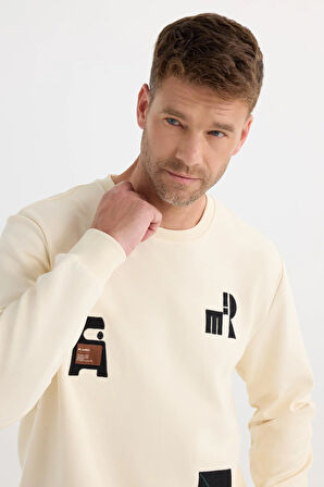 Erkek Relax Fit Rahat Kesim Pamuklu Lastikli Kol Bisiklet Yaka Baskılı Ekru Sweatshirt