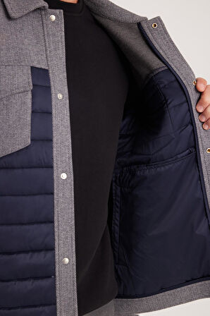 Erkek Relax Fit Rahat Kesim Çıt Çıt Düğmeli Kapitone Kapaklı Çift Cep Klasik Yaka Lacivert Kaşe Mont