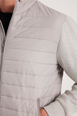 Erkek Relax Fit Rahat Kesim Kapitone Kollar Triko Çift Cepli Bej Mont