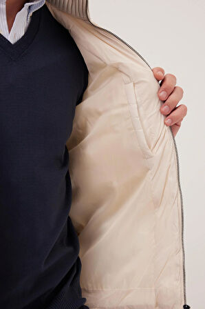 Erkek Regular Fit Klasik Kesim Fermuarlı Çift Cepli Dik Yaka Bej Mont