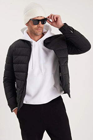 Erkek Regular Fit Klasik Kesim Dik Yaka Çift Cepli Sıcak Tutan Siyah Şişme Mont