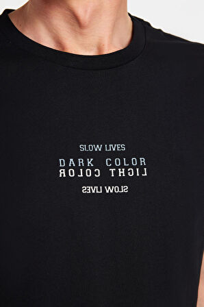 Erkek Slim Fit Dar Kesim %100 Pamuk Yumuşak Dokulu Baskılı Siyah Bisiklet Yaka Tişört