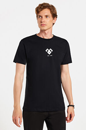 Erkek Slim Fit Dar Kesim %100 Pamuk Yumuşak Dokulu Baskılı Siyah Bisiklet Yaka Tişört