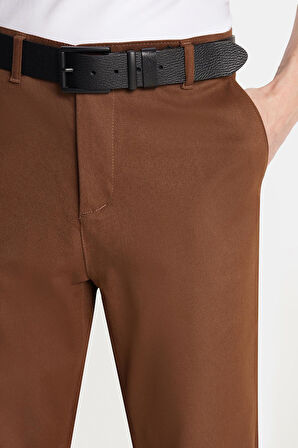 Erkek Regular Fit Chino Esnek Yandan Cepli Önü Fermuarlı Pamuklu Dokulu Kahverengi Pantolon