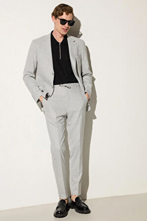 Erkek Regular Fit Gri Esnek Likralı Kumaş Mono Yaka Torba Cepli Takım Elbise