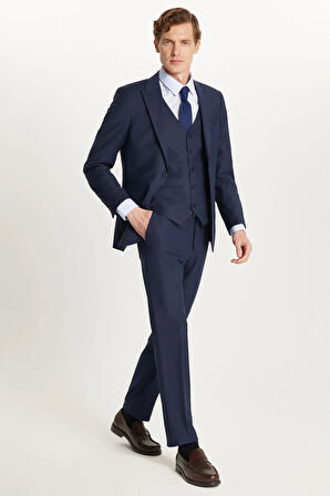 Erkek Slim Fit Lacivert Esnek Likralı Kumaş Sivri Yaka Yelekli Takım Elbise