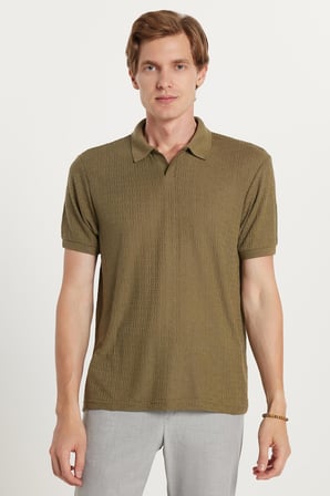 Erkek Slim Fit Dar Kesim Viskon Kumaş Desenli Düz Pike Düğmesiz Haki Polo Yaka Tişört