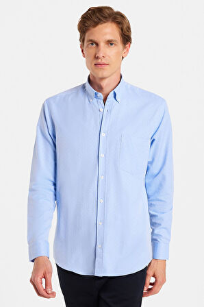 ​​​​​​​ Erkek Regular Fit Klasik Kesim Pamuklu Kolay Ütü Armürlü Mavi Düğmeli Yaka Gömlek