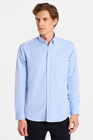 ​​​​​​​ Erkek Regular Fit Klasik Kesim Pamuklu Kolay Ütü Armürlü Mavi Düğmeli Yaka Gömlek