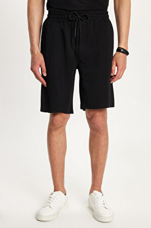 Erkek Standart Fit Pamuklu Fermuarlı Polo Yaka Tişört Beli Bağcıklı Siyah Şort Takım