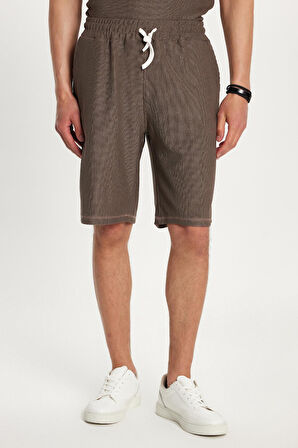 Erkek Standart Fit Pamuklu Jakarlı Baskılı Bisiklet Yaka Beli Bağcıklı Taba Şort Takım