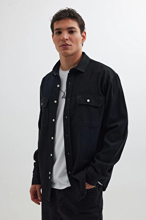 Erkek Relax Fit Rahat Kesim Spor Yaka Çift Cep Kapaklı Denim Siyah Gömlek