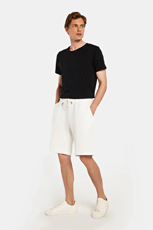 Erkek Regular Rahat Kesim Beli Lastikli Bağlamalı Yandan Cepli Ekru Bermuda Şort