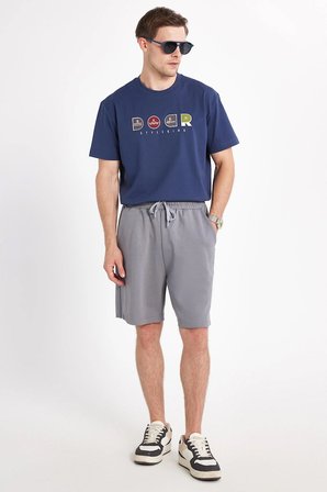 Erkek Relax Fit Rahat Kesim Yandan Cepli Gri Bermuda Şort