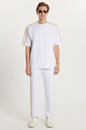 Erkek Standart Fit Normal Kesim Pamuklu Bisiklet Yaka Şeritli Beyaz Eşofman Takımı