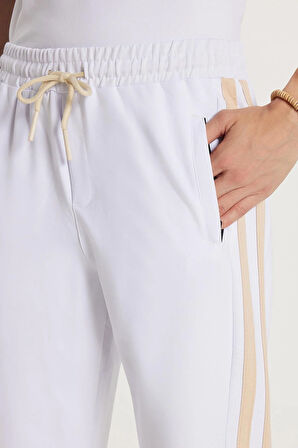 Erkek Standart Fit Normal Kesim Pamuklu Bisiklet Yaka Şeritli Beyaz Eşofman Takımı