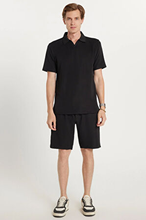 Erkek Standart Fit Normal Kesim Pamuklu Polo Yaka Beli Bağcıklı Siyah Şort Takım