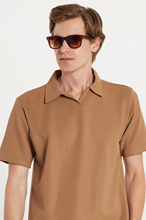 Erkek Standart Fit Normal Kesim Pamuklu Polo Yaka Beli Bağcıklı Kahverengi Şort Takım