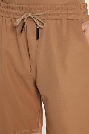 Erkek Standart Fit Normal Kesim Pamuklu Polo Yaka Beli Bağcıklı Kahverengi Şort Takım