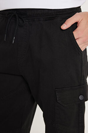 Erkek Relax Fit Rahat Kesim %100 Pamuk Kargo Cep Siyah Kapri Şort