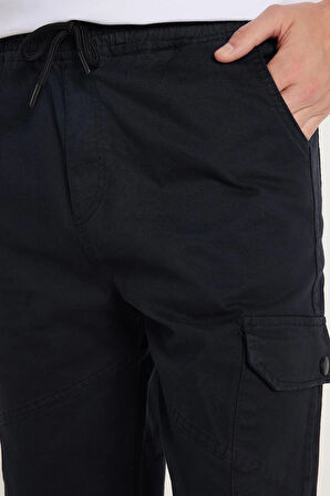 Erkek Relax Fit Rahat Kesim %100 Pamuk Kargo Cep Lacivert Kapri Şort