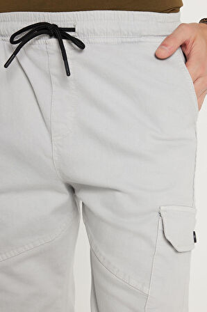 Erkek Relax Fit Rahat Kesim %100 Pamuk Kargo Cep Açık Gri Kapri Şort