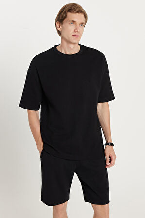 Erkek Standart Fit %100 Pamuk Bisiklet Yaka Beli Bağcıklı Siyah Şort Takım