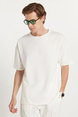 Erkek Oversize Geniş Kesim Bisiklet Yaka Gofre Kumaş Beli Bağcıklı Ekru Şort Takım