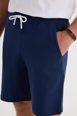 Erkek Relax Fit Rahat Kesim %100 Pamuk Beli Bağcıklı Lacivert Şort