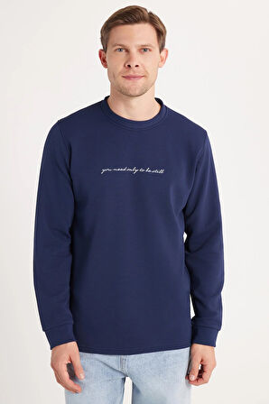 Erkek Standart Fit Pamuklu Bisiklet Yaka Şardonlu Baskılı İndigo Sweatshirt