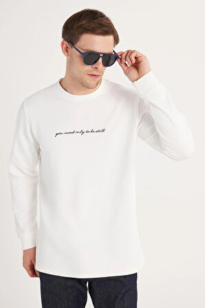 Erkek Standart Fit Pamuklu Bisiklet Yaka Şardonlu Baskılı Beyaz Sweatshirt 