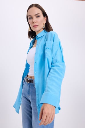 Kadın Oversize Geniş Kesim %100 Pamuk Müslin Kumaş Uzun Kollu Cepli Dokulu Mavi Gömlek