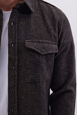 Erkek Slim Fit Tek Cep Kapaklı Düz Oduncu Spor Kahverengi Gömlek