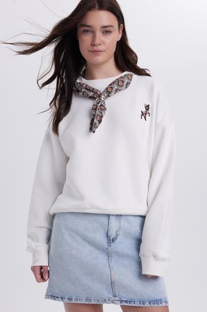 Kadın Oversize Geniş Kesim Pamuklu Fular Detaylı Bisiklet Yaka Beyaz Sweatshirt 