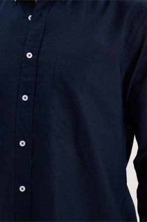 Erkek Regular Fit Klasik Kesim Oversize Pamuklu Keten Doku Düğmeli Yaka Lacivert Gömlek