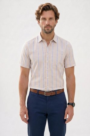Erkek Regular Fit Klasik Kesim Oversize %100 Pamuk Keten Doku Tek Cepli Çizgili Kısa Kollu Bej Gömlek
