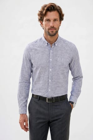 Erkek Slim Fit Dar Kesim %100 Pamuk Düğmeli Yaka Çizgili Uzun Kollu Cepli Keten Lacivert Gömlek