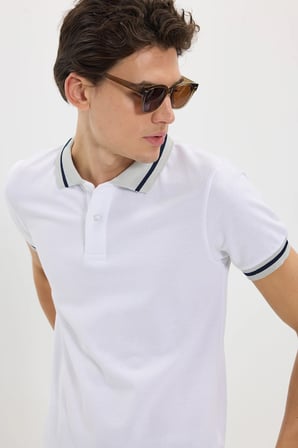 Erkek Slim Fit Dar Kesim %100 Pamuk Düz Pike Yaka ve Kol Detaylı Beyaz Polo Yaka Tişört