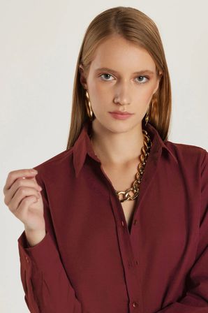 Kadın Slim Fit Dar Kesim Uzun Kollu Pamuklu Vücuda Oturan Dokulu Bordo Basic Gömlek
