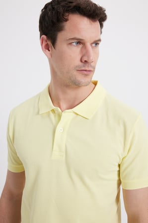 Erkek Slim Fit Dar Kesim %100 Pamuk Kısa Kollu Polo Yaka Sarı Tişört