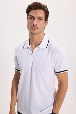 Erkek Slim Fit Dar Kesim %100 Pamuk Jakarlı Düz Yaka ve Kol Detaylı Beyaz Polo Yaka Tişört