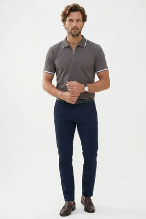 Erkek Slim Fit Dar Kesim %100 Pamuk Jakarlı Düz Yaka ve Kol Detaylı Gri Polo Yaka Tişört