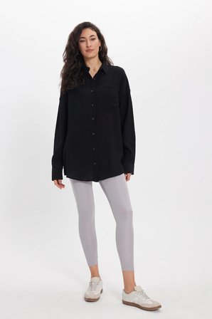 Kadın Oversize Rahat Kesim Uzun Kollu Düz Viskonlu Siyah Gömlek