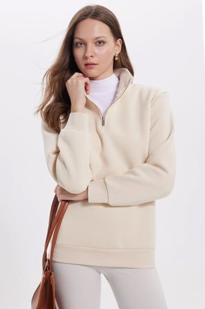 Kadın Relax Fit Rahat Kesim Pamuklu İçi Polarlı Yarım Fermuarlı Ekru Dik Yaka Sweatshirt